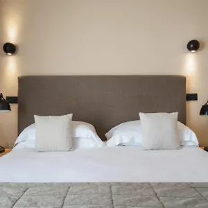 https://select-suites-spa.riccione-hotels.org